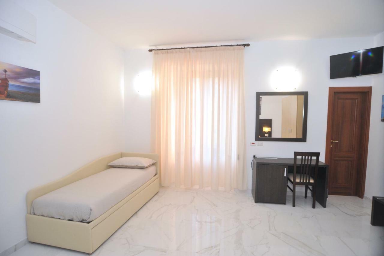 Dipino Accommodation 马奥莱 外观 照片